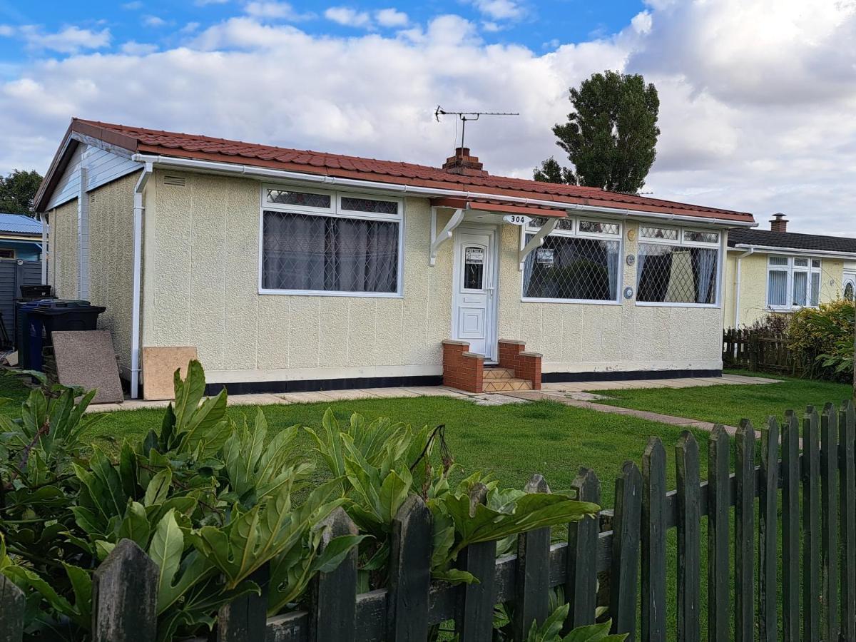 Beach & Tonic Beachside Chalet Humberston Exterior foto